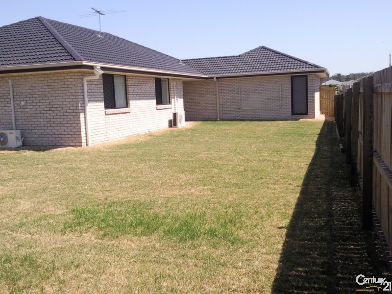 17 Sea Eagle Drive, Lowood QLD 4311