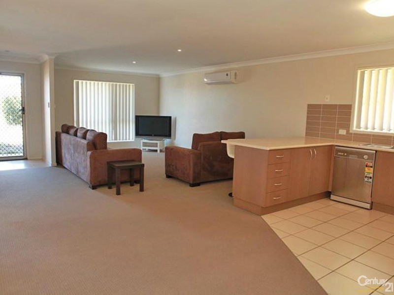 5 Heron St, Lowood QLD 4311