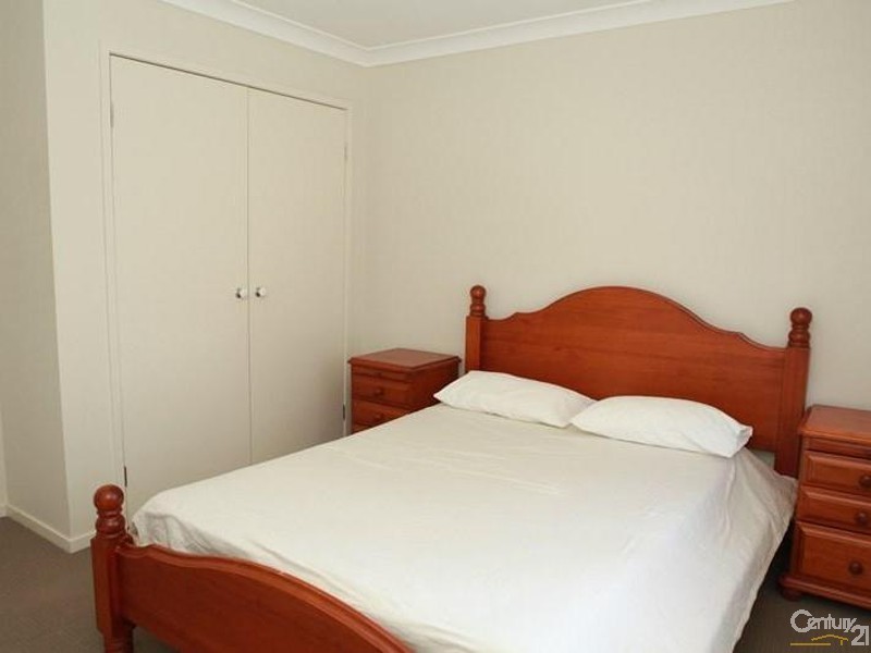 5 Heron St, Lowood QLD 4311