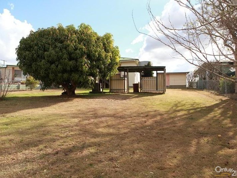 146 Main St, Lowood QLD 4311