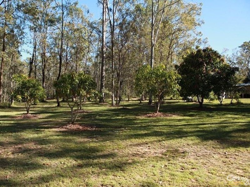 249 Willaura Drive, Mount Hallen QLD 4312