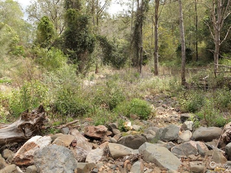 535 Sim Jue Creek Road, Dundas QLD 4306