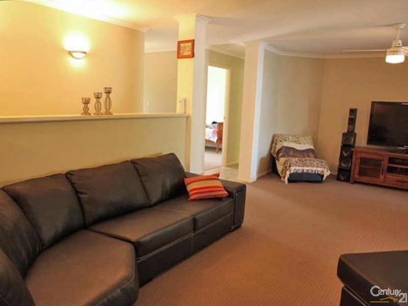 140 Lockyer View Rd, Wivenhoe Pocket QLD 4306