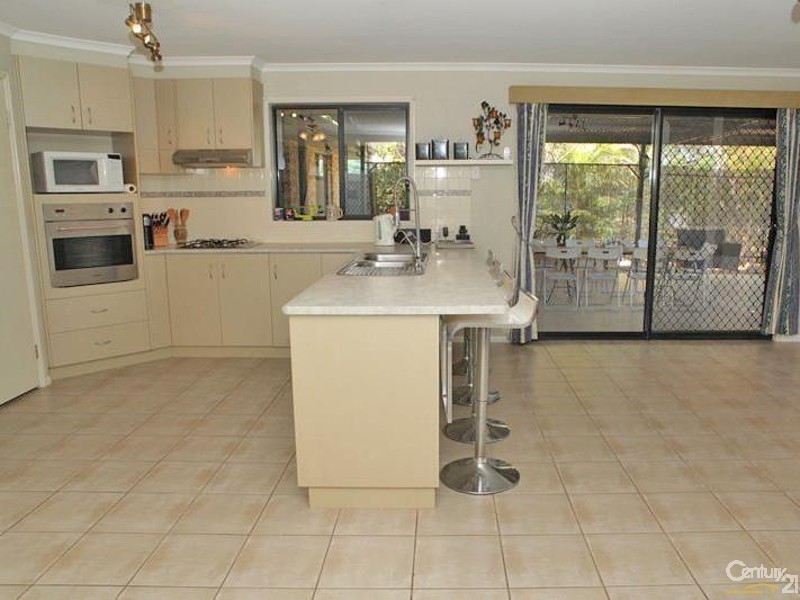 140 Lockyer View Rd, Wivenhoe Pocket QLD 4306
