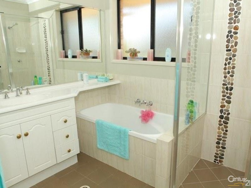 140 Lockyer View Rd, Wivenhoe Pocket QLD 4306