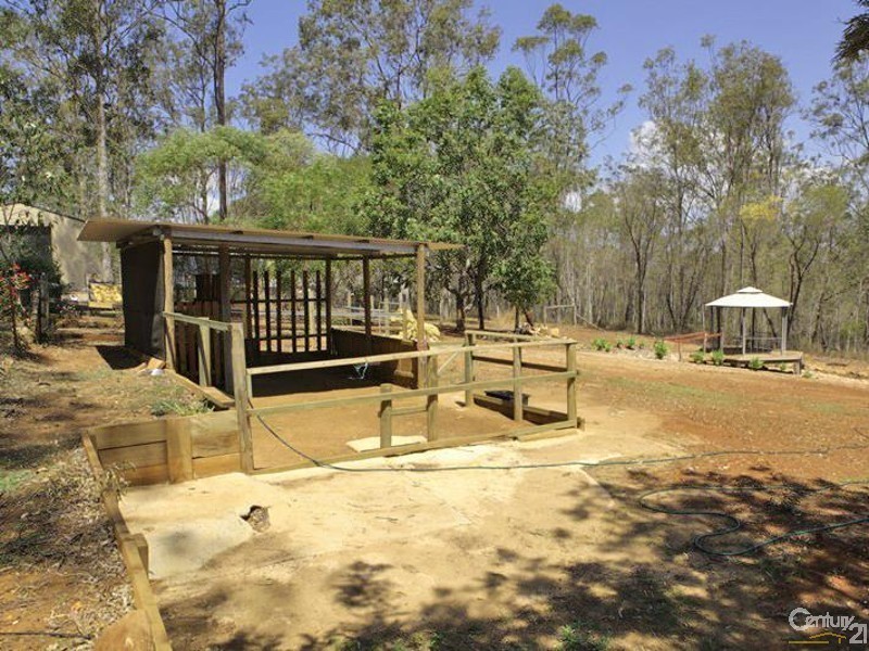 140 Lockyer View Rd, Wivenhoe Pocket QLD 4306