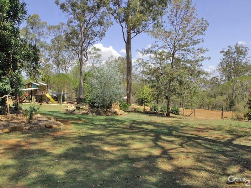 140 Lockyer View Rd, Wivenhoe Pocket QLD 4306