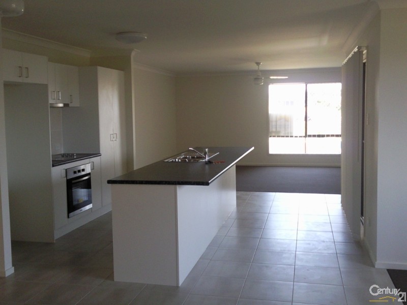 17  Sea Eagle Drive, Lowood QLD 4311