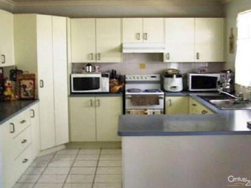 5 Cockatoo Crt, Regency Downs QLD 4341