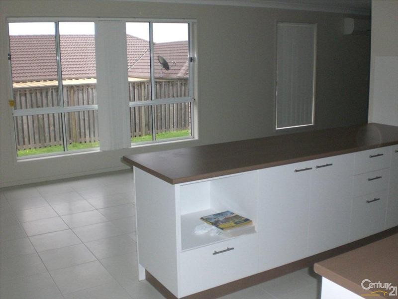 14 Willowood Place, Fernvale QLD 4306