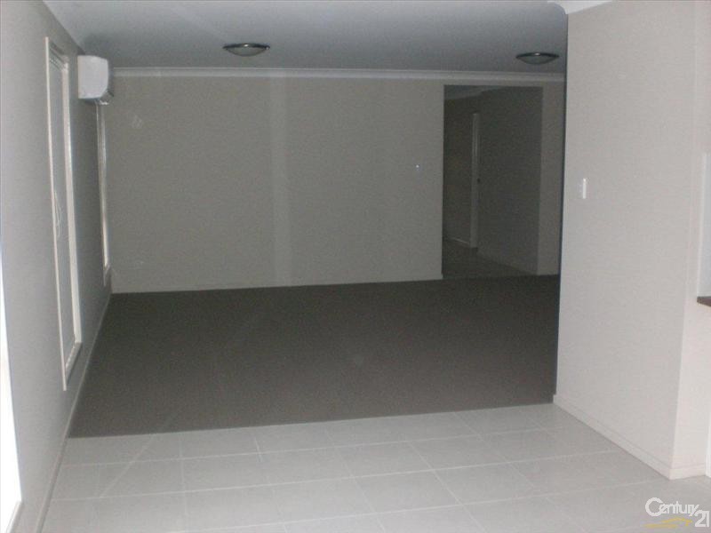 14 Willowood Place, Fernvale QLD 4306