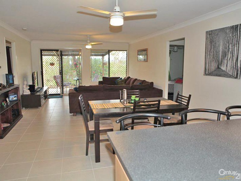 104 Lockyer View Rd, Wivenhoe Pocket QLD 4306