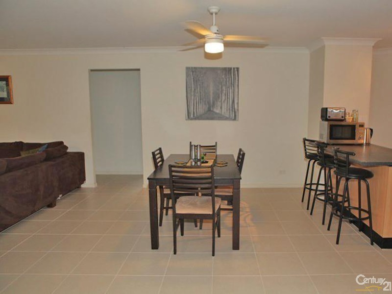 104 Lockyer View Rd, Wivenhoe Pocket QLD 4306