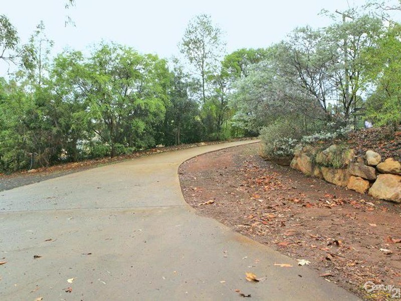 104 Lockyer View Rd, Wivenhoe Pocket QLD 4306