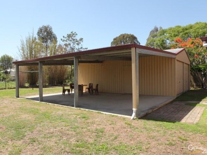 20 Daniel Street, Lowood QLD 4311