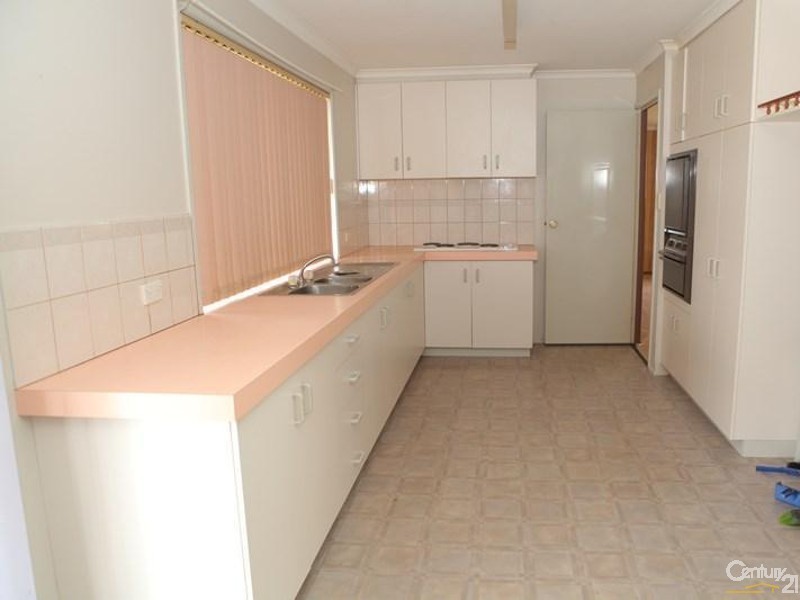 230 Rifle Range Road, Rifle Range QLD 4311