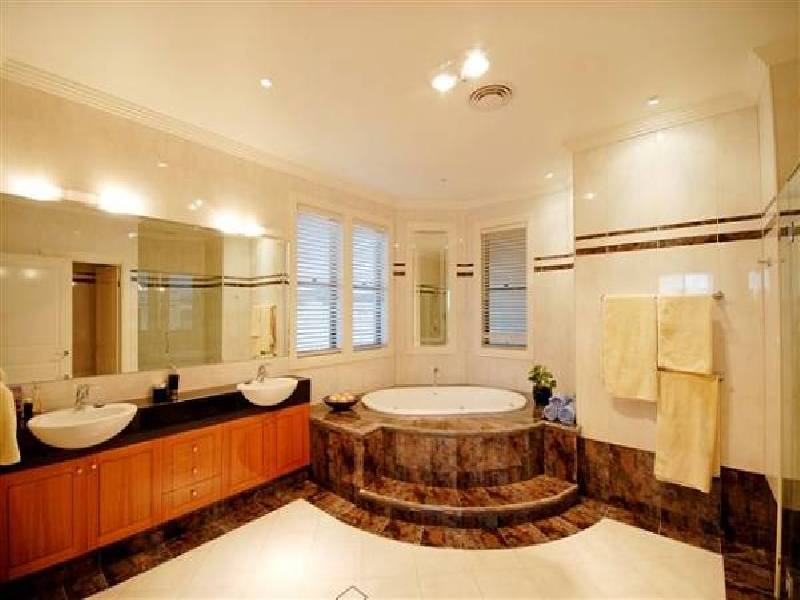 817 Legend Trail The Glades, Robina QLD 4226