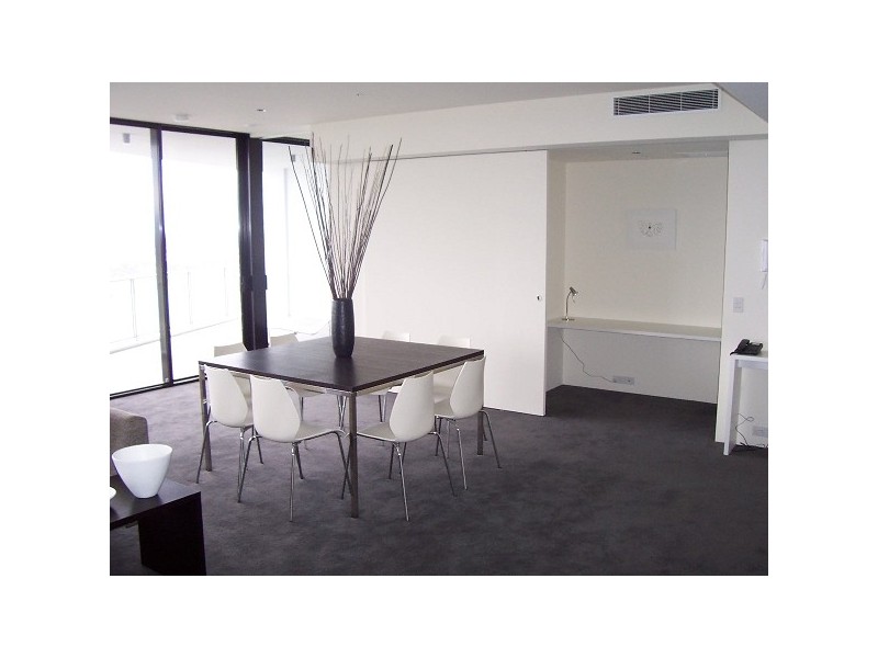 9 Ferny Avenue Circle on Cavill, Surfers Paradise QLD 4217