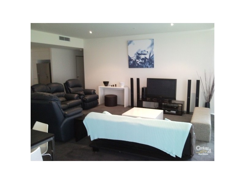 9 Ferny Avenue Circle on Cavill, Surfers Paradise QLD 4217