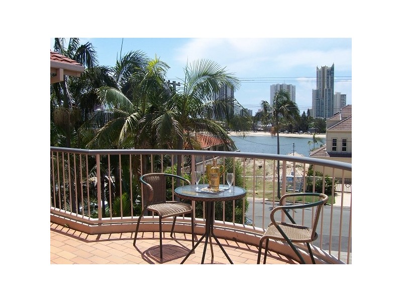 68 Stanhill Drive, Surfers Paradise QLD 4217