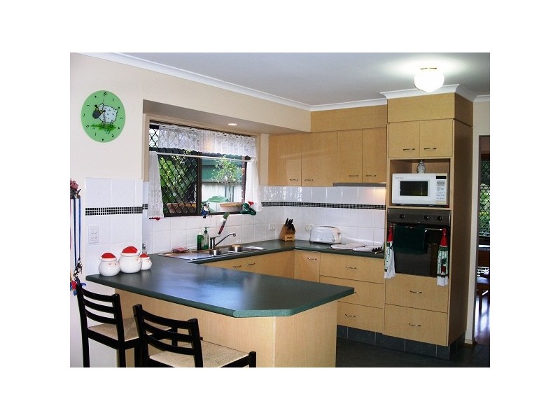4 Minden Crescent, Helensvale QLD 4212