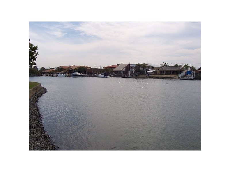 23/11 Taylor St, Biggera Waters QLD 4216