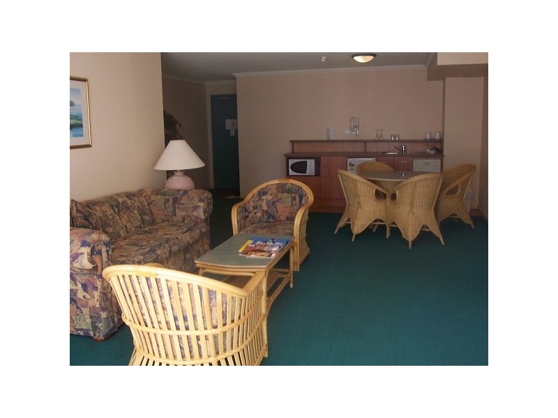 326&327/132 AUSTRALIS SOVEREIGN, Surfers Paradise QLD 4217