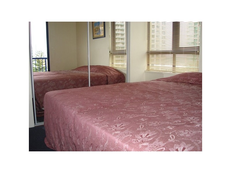 9 Laycock Street SURF REGENCY, Surfers Paradise QLD 4217