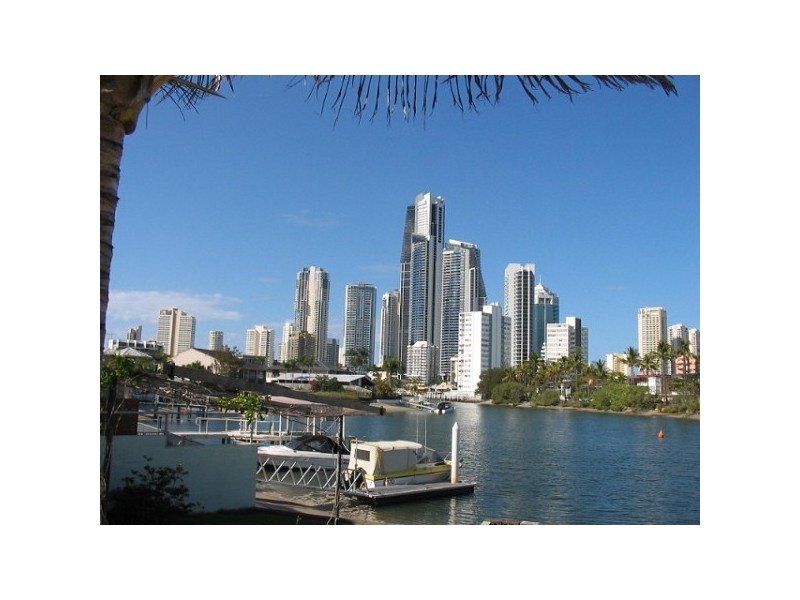 25 SUNRISE BLVD, Surfers Paradise QLD 4217