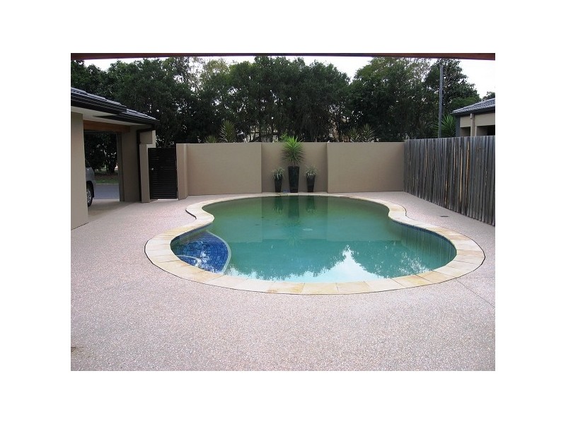 81 Cypress Drive, Broadbeach Waters QLD 4218