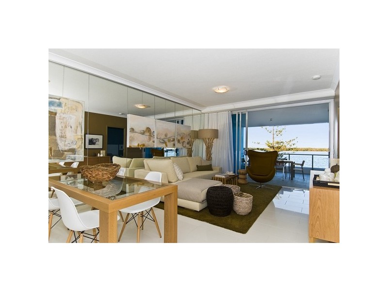 430 Marine Parade, Biggera Waters QLD 4216