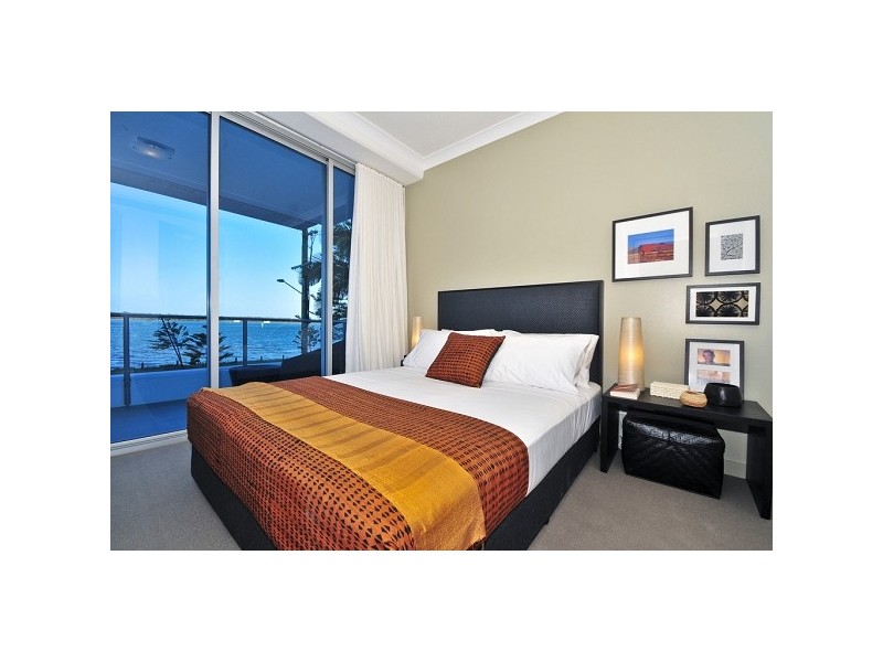 430 Marine Parade, Biggera Waters QLD 4216