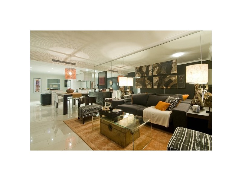 430 Marine Parade, Biggera Waters QLD 4216