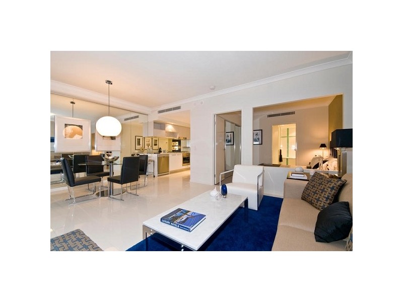 430 Marine Parade, Biggera Waters QLD 4216