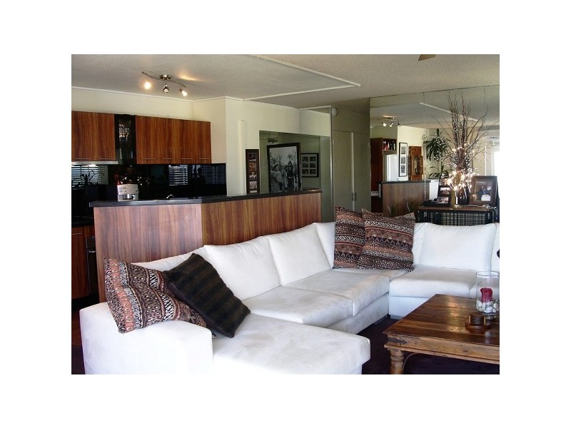 154 The Esplanade BAHIA, Surfers Paradise QLD 4217