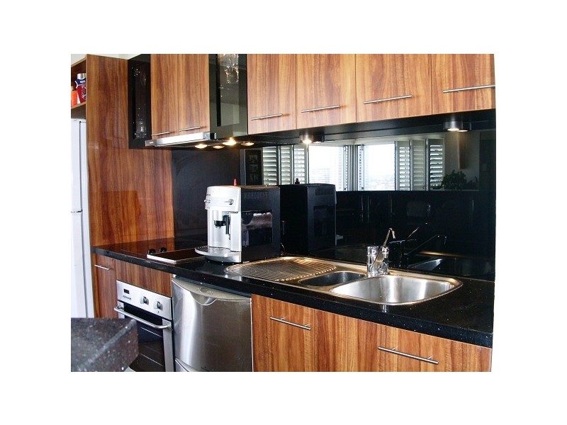 154 The Esplanade BAHIA, Surfers Paradise QLD 4217