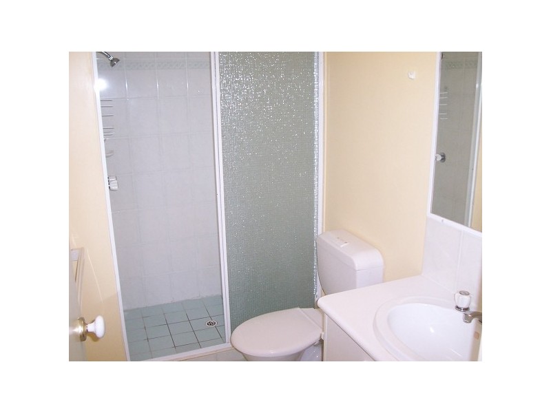 35 Palm Avenue BAY LODGE, Surfers Paradise QLD 4217