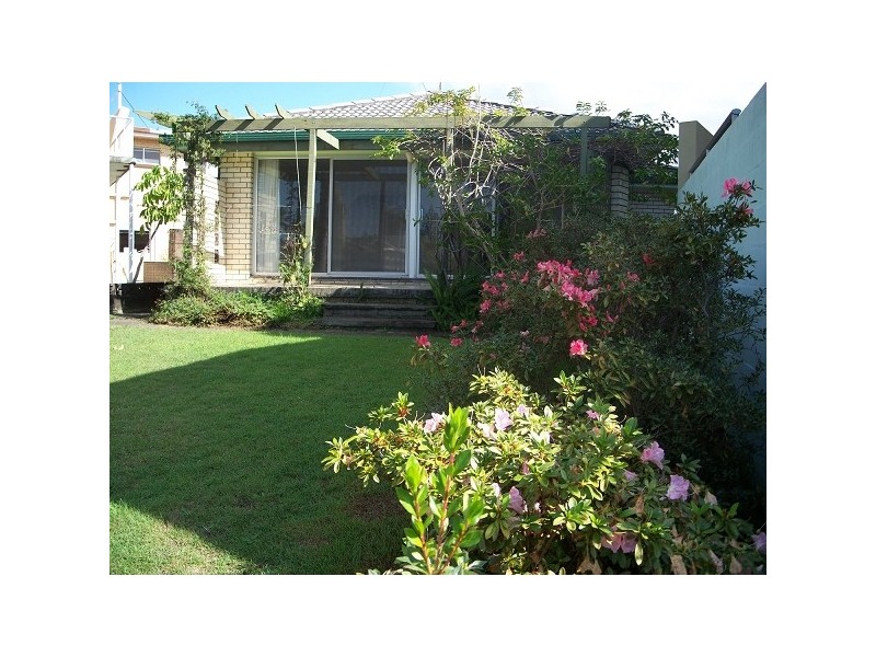 25 Sunrise Blvd, Surfers Paradise QLD 4217