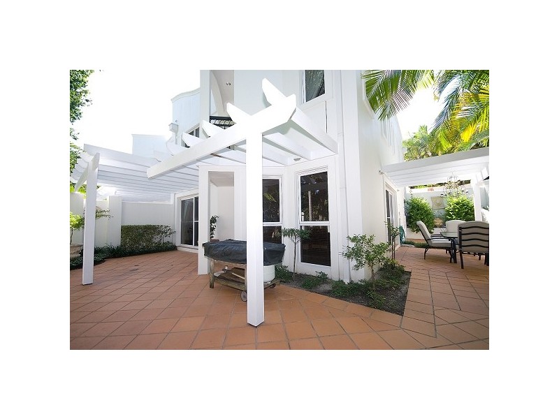 9/100 Cotlew Street East       APOLLO ADELPHI SPRINGS, Southport QLD 4215