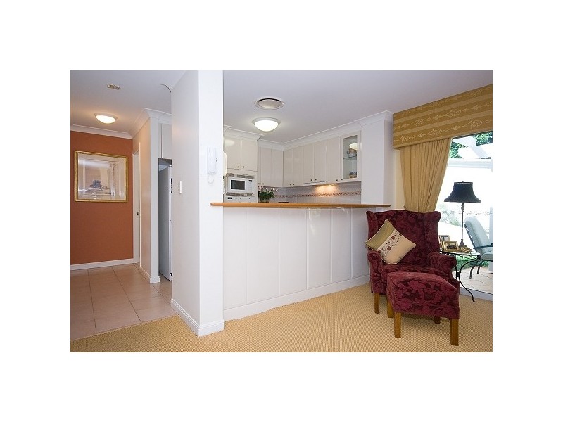 9/100 Cotlew Street East       APOLLO ADELPHI SPRINGS, Southport QLD 4215