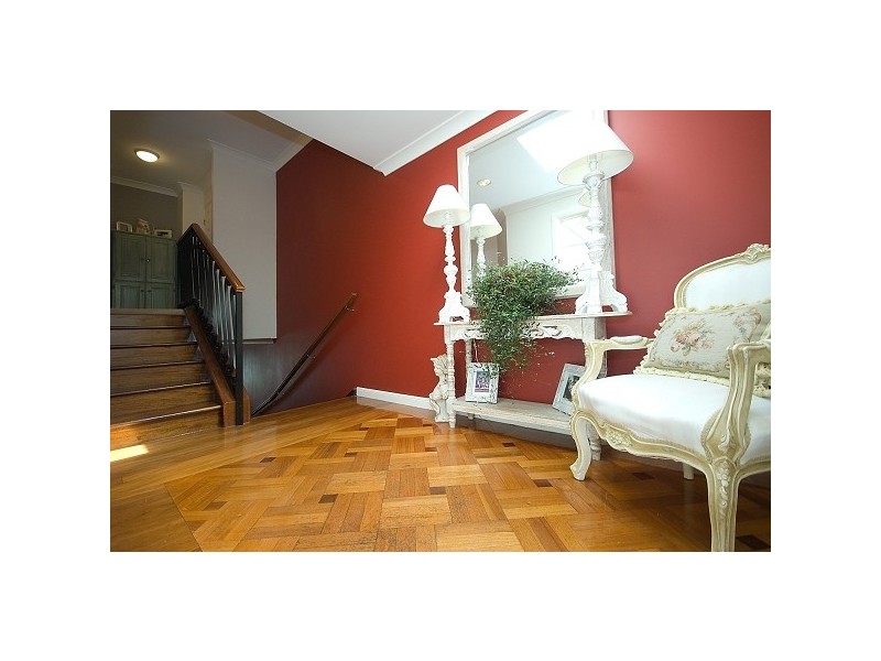 9/100 Cotlew Street East       APOLLO ADELPHI SPRINGS, Southport QLD 4215