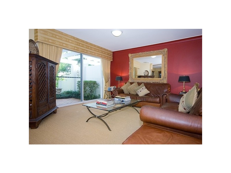 9/100 Cotlew Street East       APOLLO ADELPHI SPRINGS, Southport QLD 4215