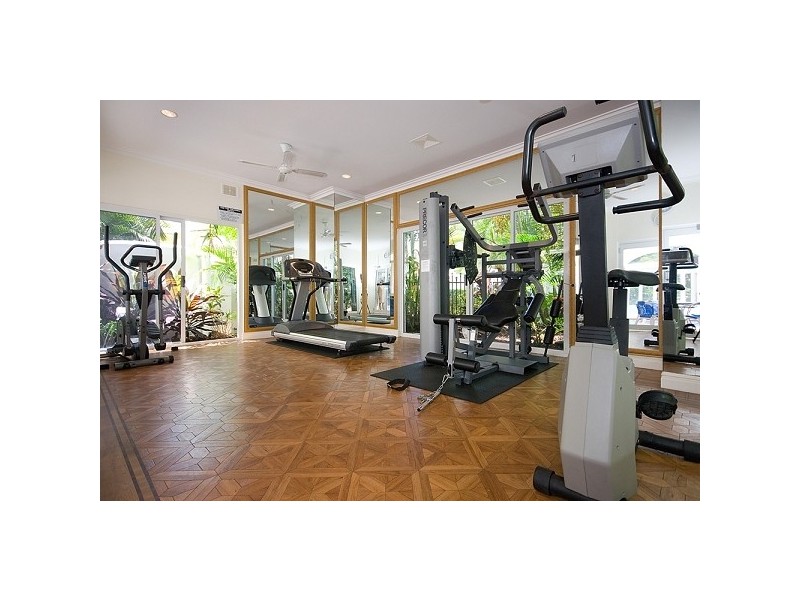 100 Cotlew Street, Southport QLD 4215