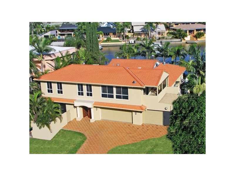 106 UPTON STREET, Bundall QLD 4217