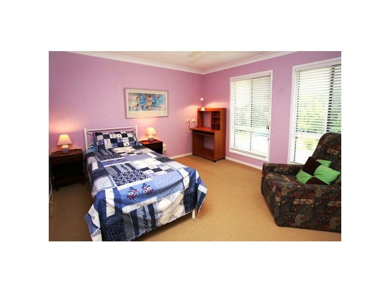 106 UPTON STREET, Bundall QLD 4217