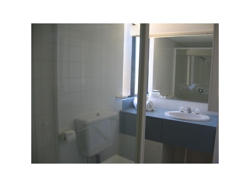 9 Laycock St, Surfers Paradise QLD 4217