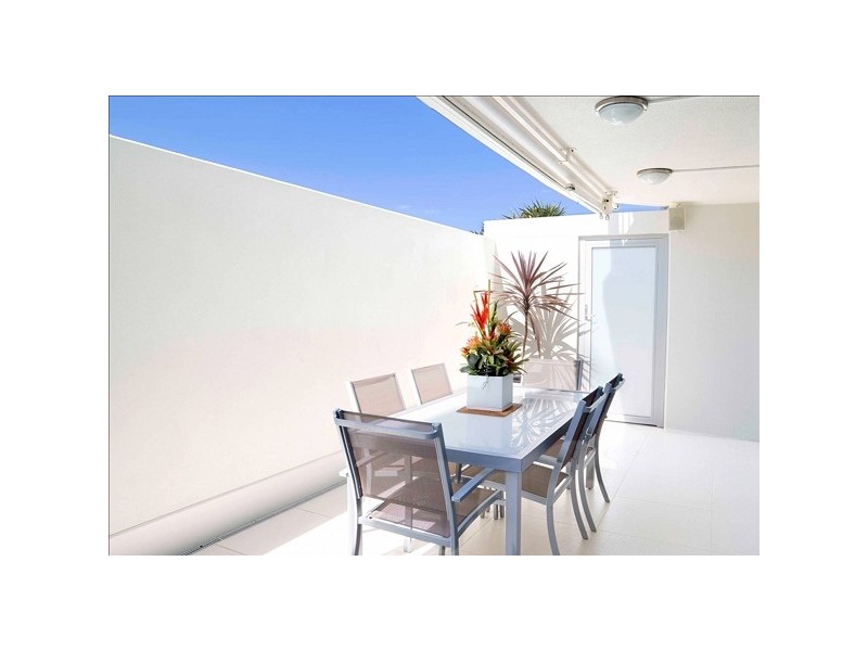 8575 Main Beach Parade GOLDEN SANDS, Main Beach QLD 4217