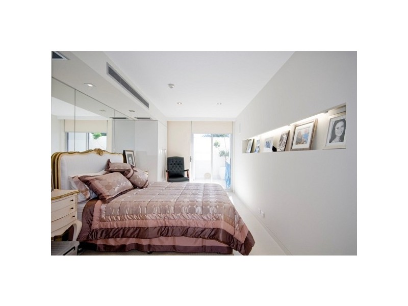 8575 Main Beach Parade GOLDEN SANDS, Main Beach QLD 4217
