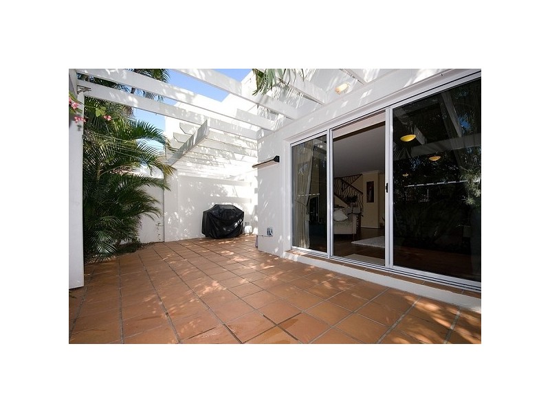 100 Cotlew Street East   ADRIANA  ADELPHI SPRINGS, Southport QLD 4215