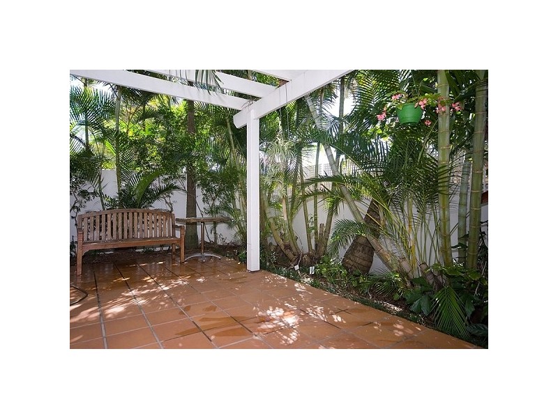 100 Cotlew Street East   ADRIANA  ADELPHI SPRINGS, Southport QLD 4215